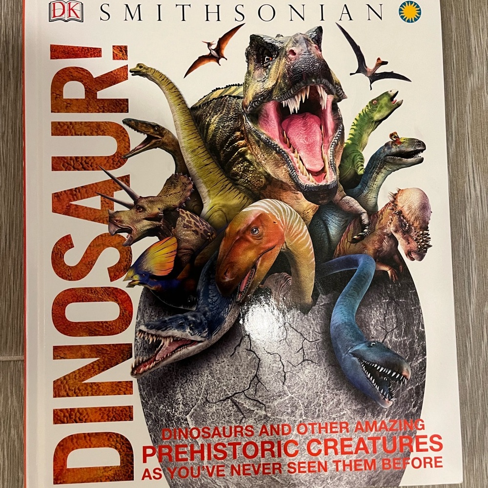 Dinosaur Smithsonian hardback book